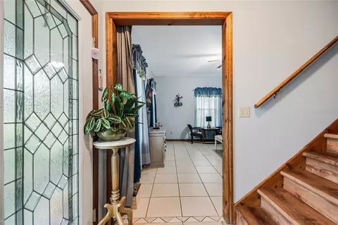 Entry Way - 4105 Bob White Ct, Saint Cloud, FL 34772 photo 3 of 16