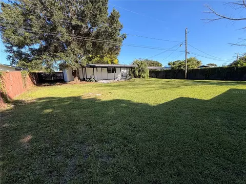 Exterior - 1940 Dawn Dr, Melbourne, FL 32935 photo 4 of 7