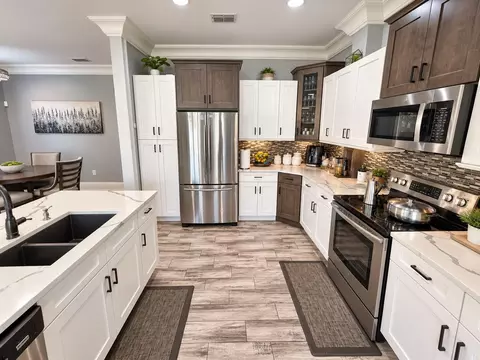 Kitchen - 3998 Pemberly Pines Cir, Saint Cloud, FL 34769 photo 2 of 4