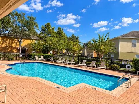 Exterior - 3998 Pemberly Pines Cir, Saint Cloud, FL 34769 photo 4 of 5