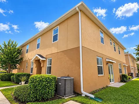 Exterior - 3998 Pemberly Pines Cir, Saint Cloud, FL 34769 photo 2 of 5