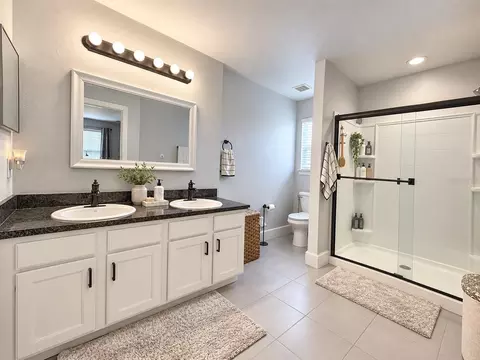 Bath - 3998 Pemberly Pines Cir, Saint Cloud, FL 34769 photo 3 of 4