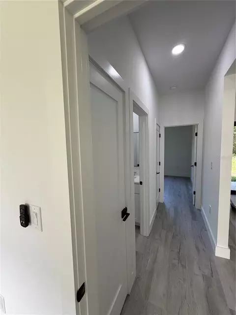 Entry Way - 339 Roadrunner Ave, Sebring, FL 33870 photo 3 of 6