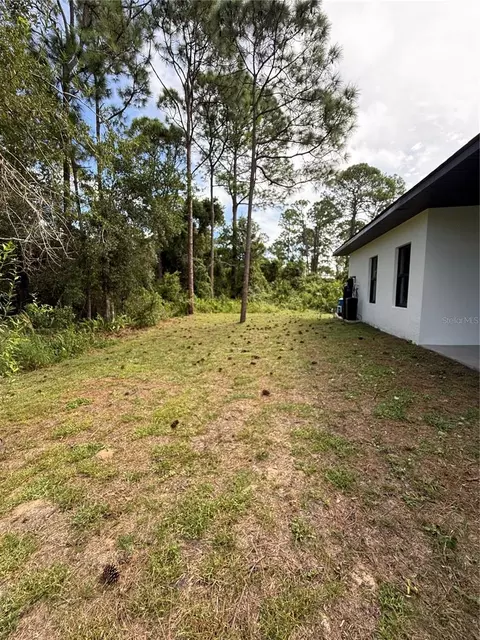 Exterior - 339 Roadrunner Ave, Sebring, FL 33870 photo 4 of 11
