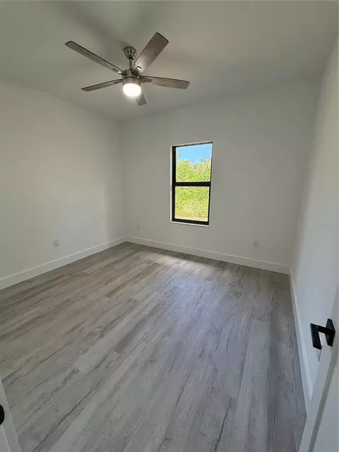 Bedroom - 339 Roadrunner Ave, Sebring, FL 33870 photo 4 of 9