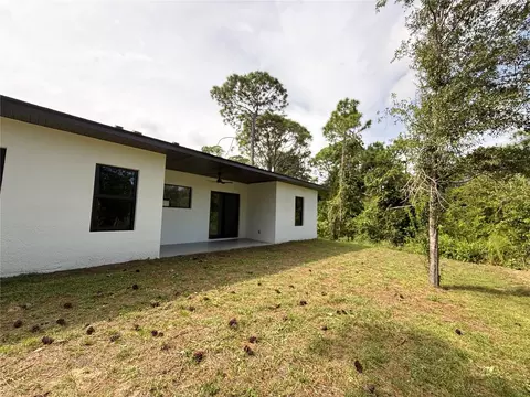 Exterior - 339 Roadrunner Ave, Sebring, FL 33870 photo 7 of 11