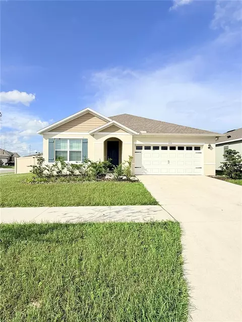 2105 Corso Dr, Lake Alfred, FL 33850