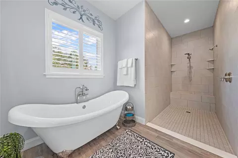 Bath - 590 Eden Dr, Saint Cloud, FL 34771 photo 4 of 7
