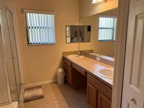 Bath - 513 Summer Place Loop, Clermont, FL 34714 photo 3 of 3