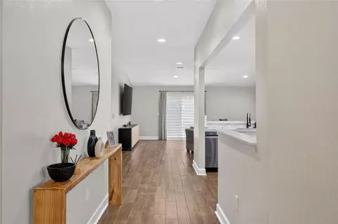 Entry Way - 5020 Moss Hammock Trl, Sebring, FL 33872 photo 3 of 8