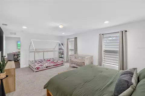 Bedroom - 5020 Moss Hammock Trl, Sebring, FL 33872 photo 3 of 6