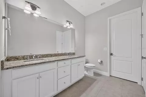 Bath - 2521 Yellow Brick Rd, Saint Cloud, FL 34772 photo 2 of 3