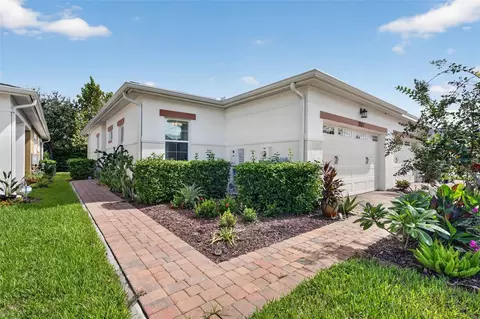Exterior - 2521 Yellow Brick Rd, Saint Cloud, FL 34772 photo 4 of 12