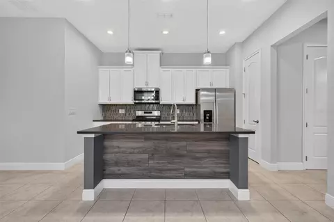Kitchen - 2521 Yellow Brick Rd, Saint Cloud, FL 34772 photo 1 of 8