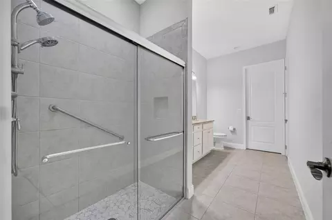 Bath - 2521 Yellow Brick Rd, Saint Cloud, FL 34772 photo 1 of 3