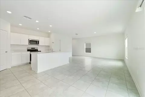 Living - 1140 Tyler Loop, Winter Haven, FL 33884 photo 1 of 2