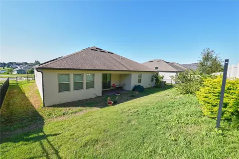Exterior - 17329 Hickory Wind Dr, Clermont, FL 34711 photo 9 of 11
