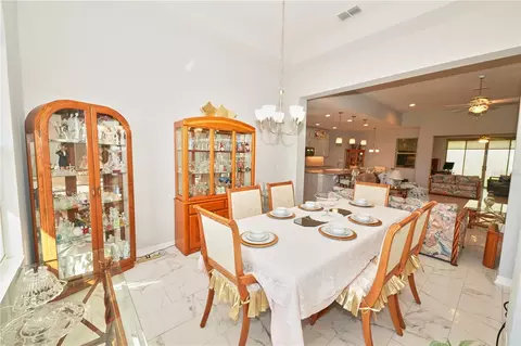 Dining - 17329 Hickory Wind Dr, Clermont, FL 34711 photo 4 of 5