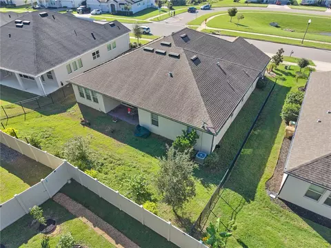View/Area - 17329 Hickory Wind Dr, Clermont, FL 34711 photo 5 of 9