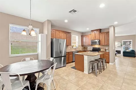 Kitchen - 1444 Pine Marsh Loop, Saint Cloud, FL 34771 photo 3 of 4