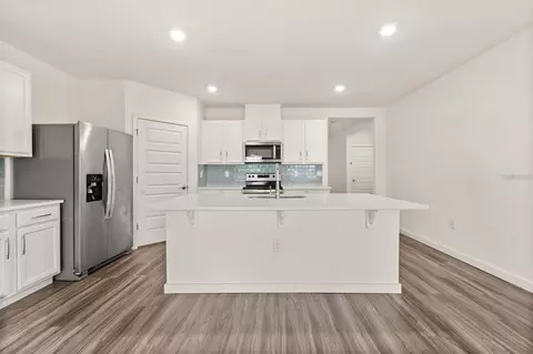 Kitchen - 5154 Tana Ter, Saint Cloud, FL 34772 photo 5 of 7