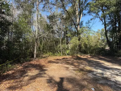 127 Hobo Rd, Rotonda West, FL 33947