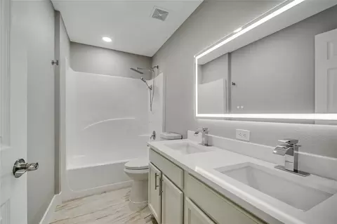 Bath - 1838 Ashton Park Pl, Saint Cloud, FL 34771 photo 3 of 3