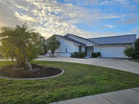 975 Coronado Dr, Punta Gorda, FL 33950