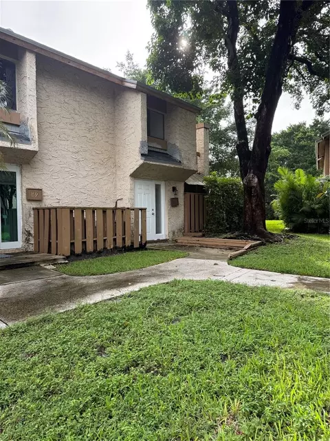 191 Wimbledon Lake Dr, Plantation, FL 33324