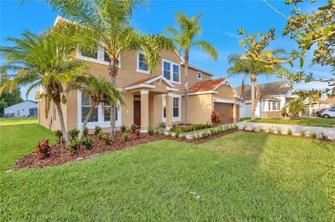 Exterior - 2400 Tybee Rd, Saint Cloud, FL 34769 photo 2 of 6