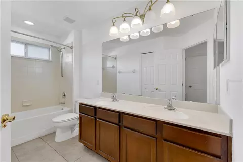 Bath - 2400 Tybee Rd, Saint Cloud, FL 34769 photo 2 of 2