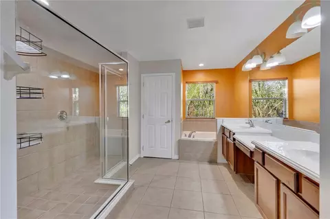 Bath - 2400 Tybee Rd, Saint Cloud, FL 34769 photo 1 of 2