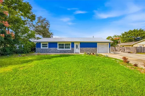 712 Virginia Ln, Apopka, FL 32703