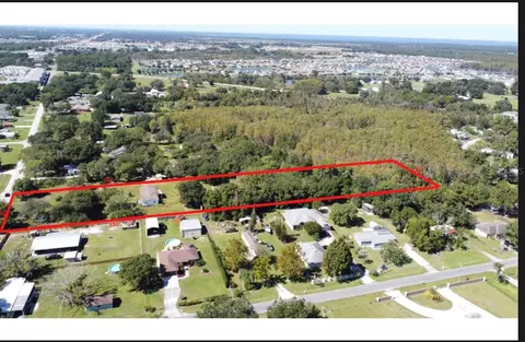 5585 Lake Lizzie Dr, Saint Cloud, FL 34771 photo 2