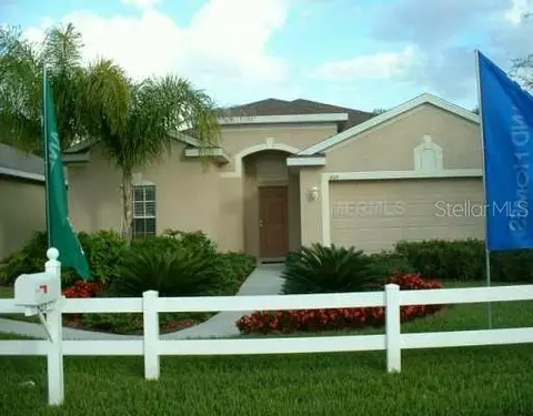 823 Parsons Pointe St, Seffner, FL 33584 photo 1
