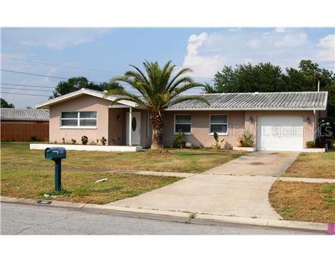 551 Seacrest Dr, Largo, FL 33771 photo 1