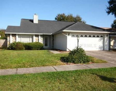 2070 Shadow Pine Dr, Brandon, FL 33511 photo 1