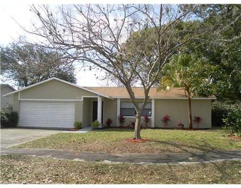 2811 Ebony Pl, Seffner, FL 33584 photo 1