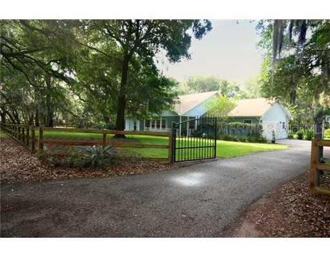 310 Chastain Rd, Seffner, FL 33584 photo 1