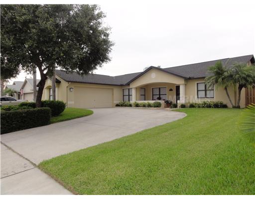 1729 Compton St, Brandon, FL 33511 photo 1