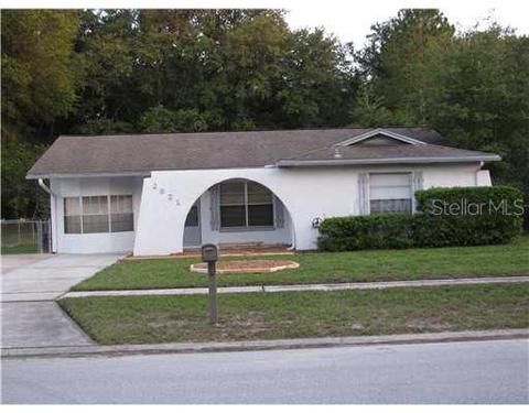 2021 Lance Ct, Dover, FL 33527 photo 1
