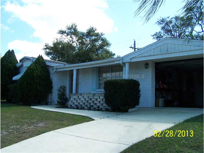 5320 Celcus Dr, Holiday, FL 34690 photo 1