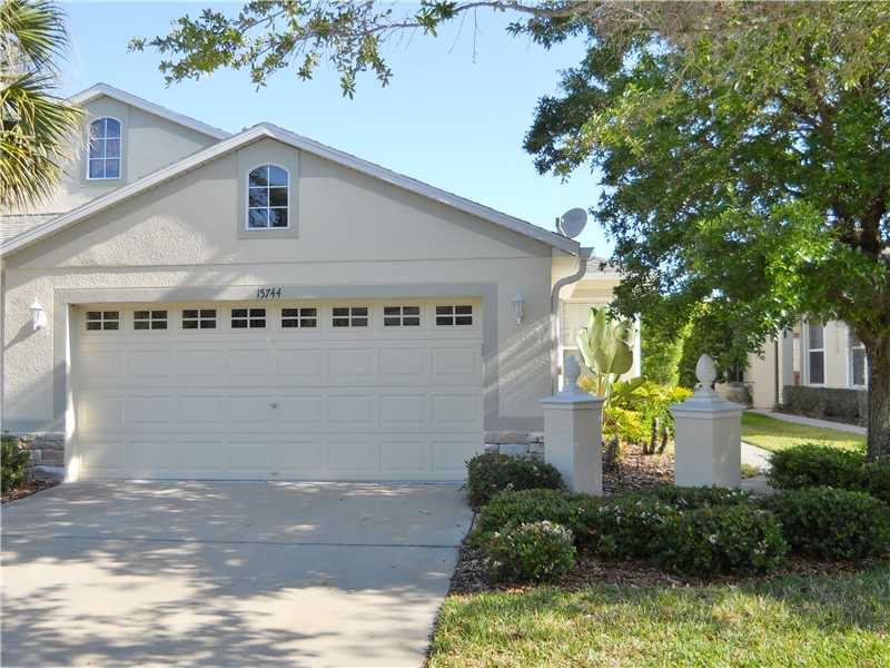 15744 Phoebepark Ave, Lithia, FL 33547 photo 1
