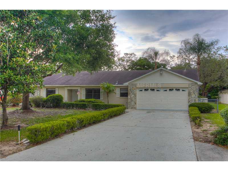 1907 Bryan Rd, Brandon, FL 33511 photo 1
