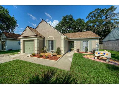4048 Forecast Dr, Brandon, FL 33511 photo 1