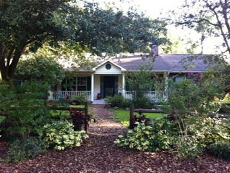 206 Lakeview Ave, Seffner, FL 33584 photo 1