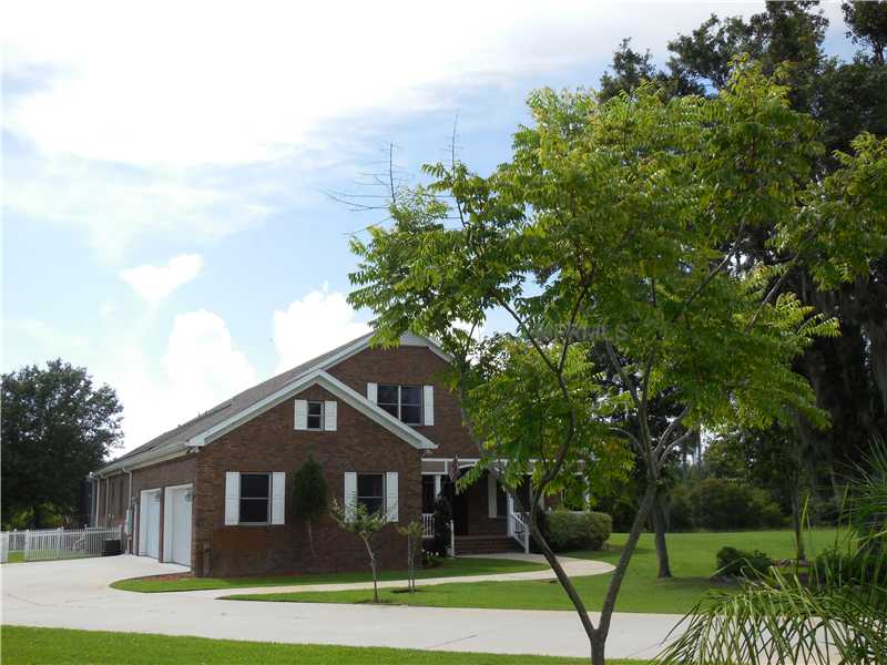 2504 Martucci Rd, Seffner, FL 33584 photo 1