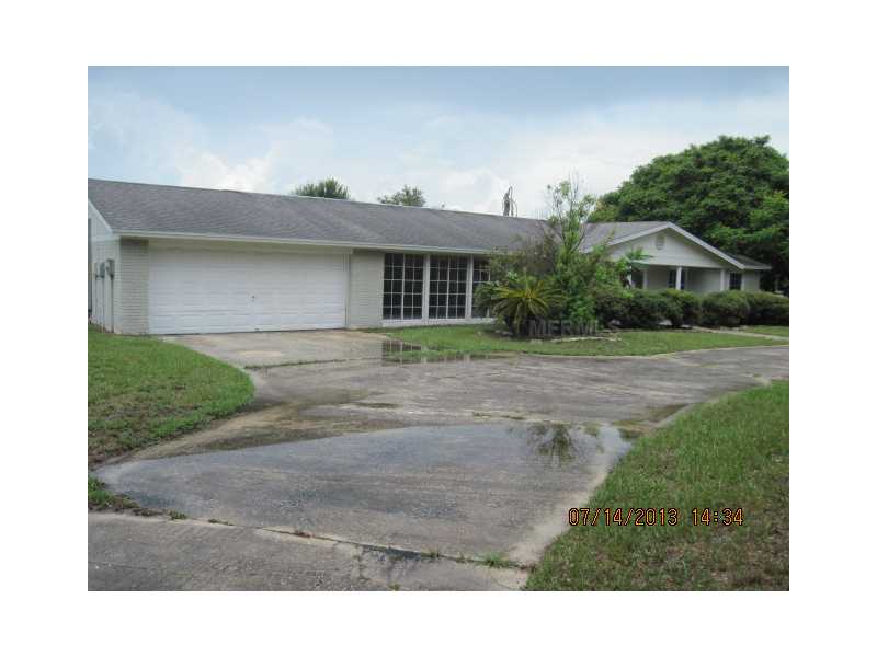 10909 Dixon Dr, Riverview, FL 33579 photo 1