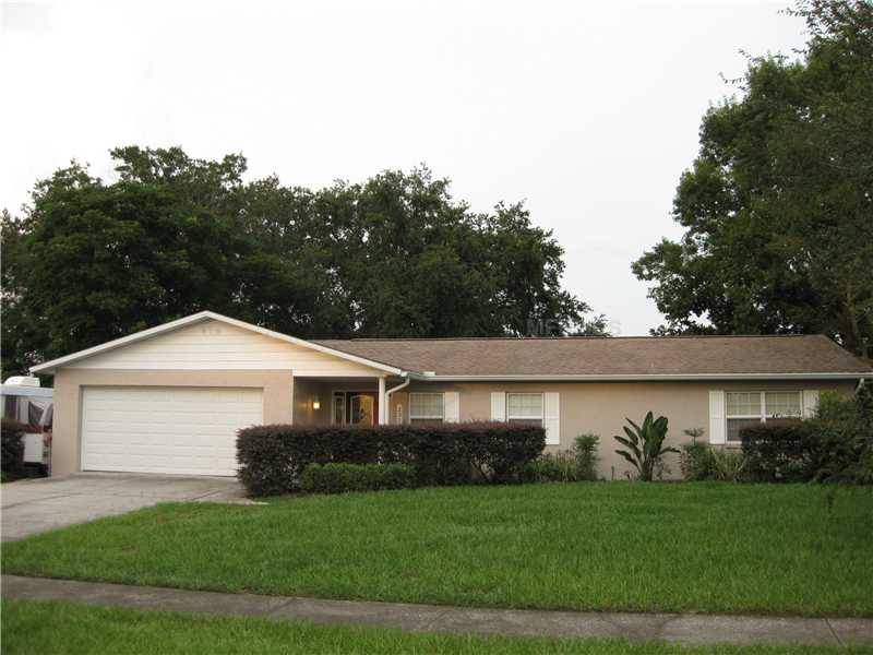 2322 Leonard Dr, Seffner, FL 33584 photo 1