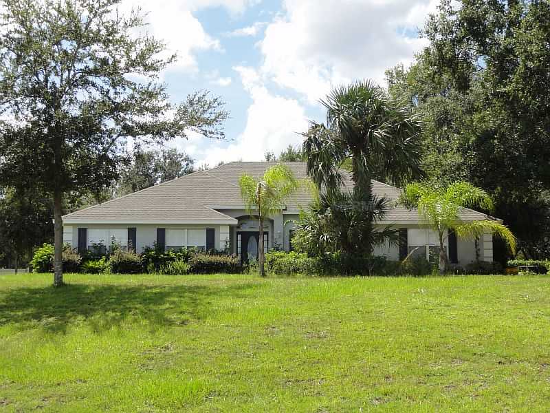 24100 Weldon Dr, Eustis, FL 32736 photo 1